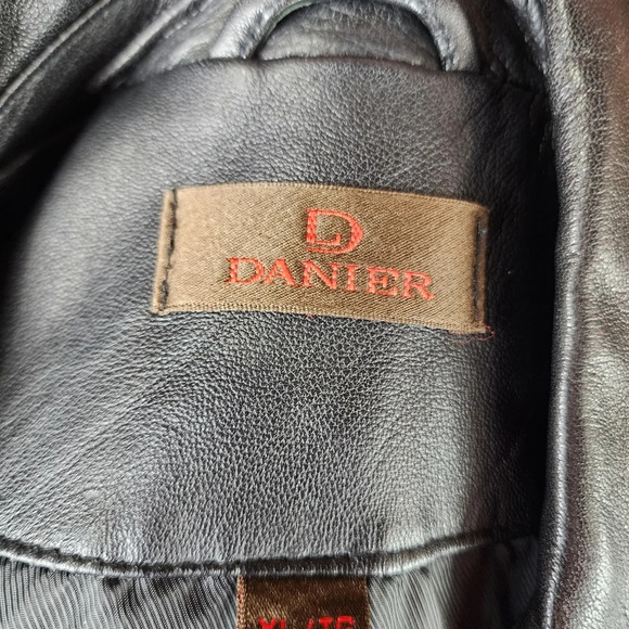 Danier Black Leather  Jacket Moto Style Buckle Flap Pockets XL Super Soft - Picture 2 of 14
